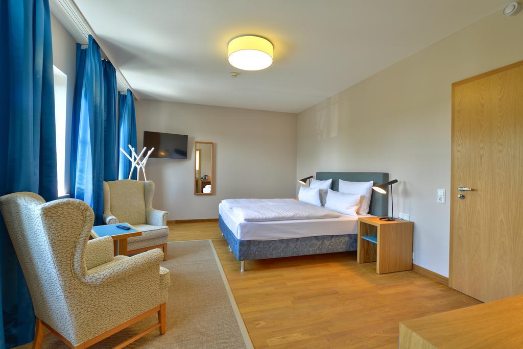 Hotel Vogelsburg Escherndorf Habitación foto
