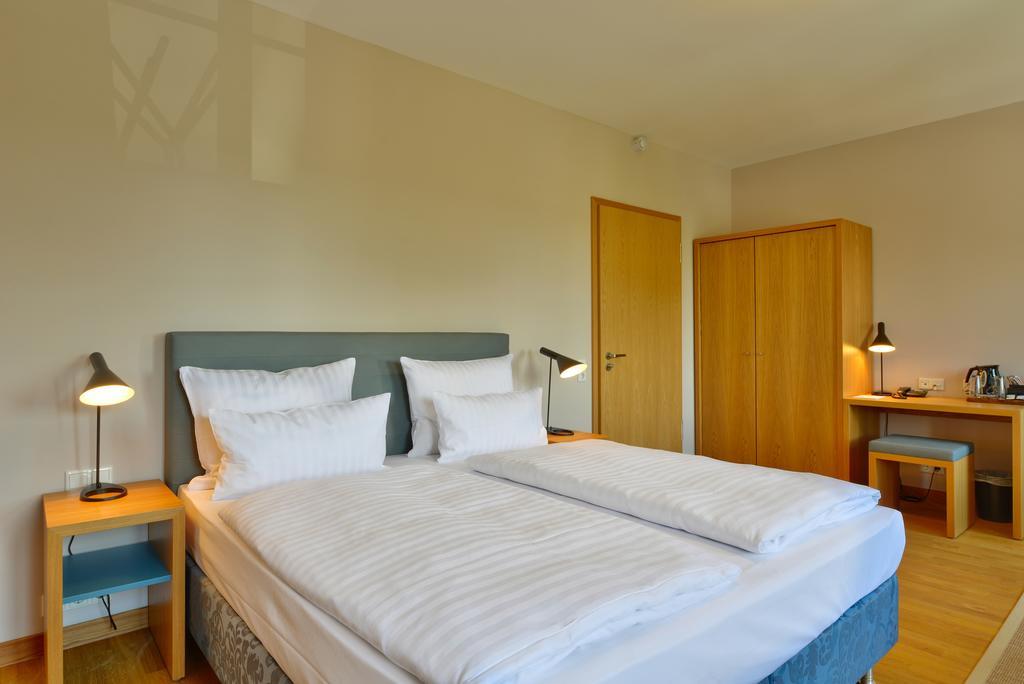 Hotel Vogelsburg Escherndorf Habitación foto