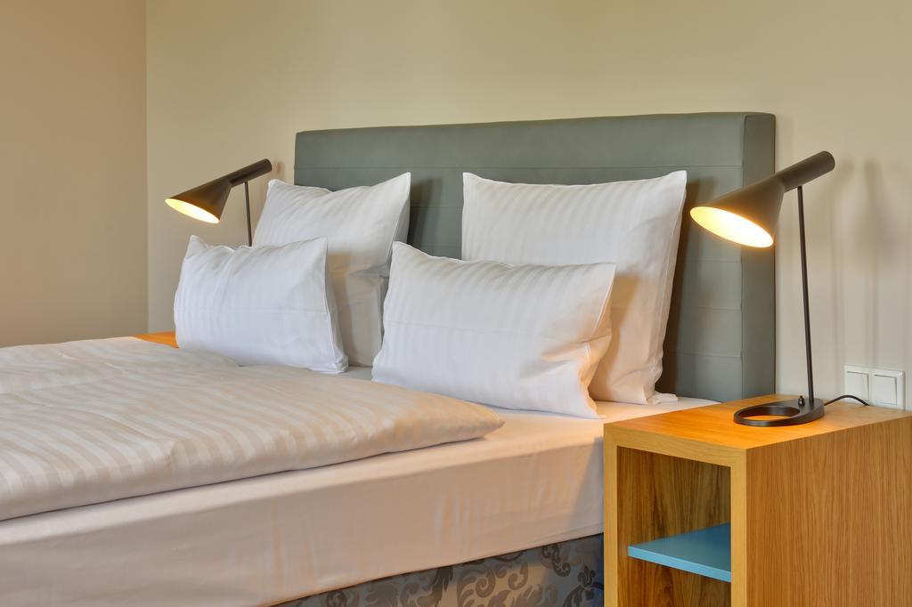 Hotel Vogelsburg Escherndorf Habitación foto